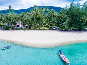  Ban Laem Sor - Tropical Beachfront Retreat  Ko Samui